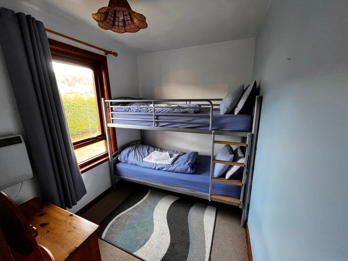 פורט ויליאם Snowgoose Apartments & Bunkhouse מראה חיצוני תמונה